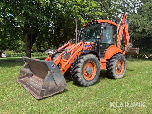 Rendegraver Fiat Kobelco FB200.2 med diverse skovle og gafler
