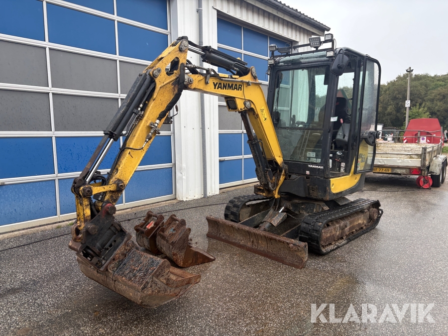 Gravemaskine Yanmar SV22 med 3 skovle