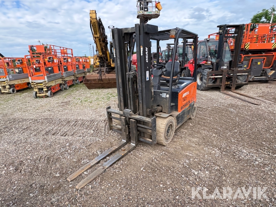 Gaffeltruck Doosan B25X-7