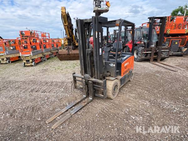 Gaffeltruck Doosan B25X-7