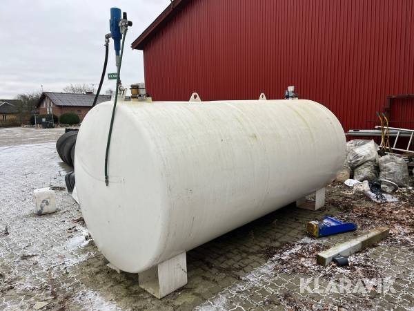 Tank 5900 Liter med pumpe