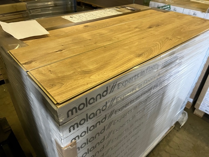 Laminat gulv 119.71m2 8mm. PSO