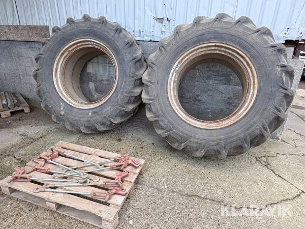 Tvillingehjul Pirelli TM300S med beslag 2 Styk
