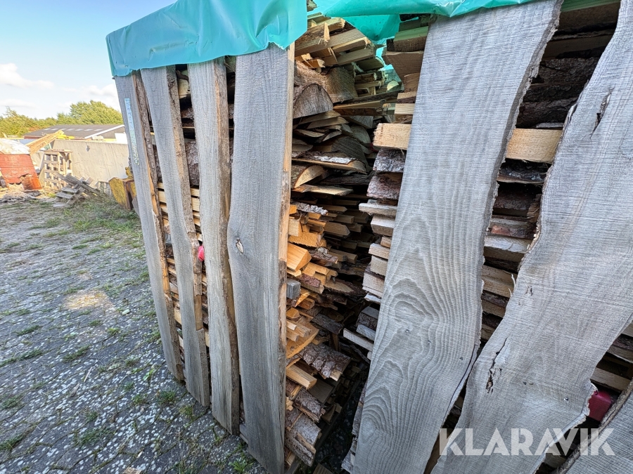 Brænde grantræ, Kalundborg, Klaravik auktioner
