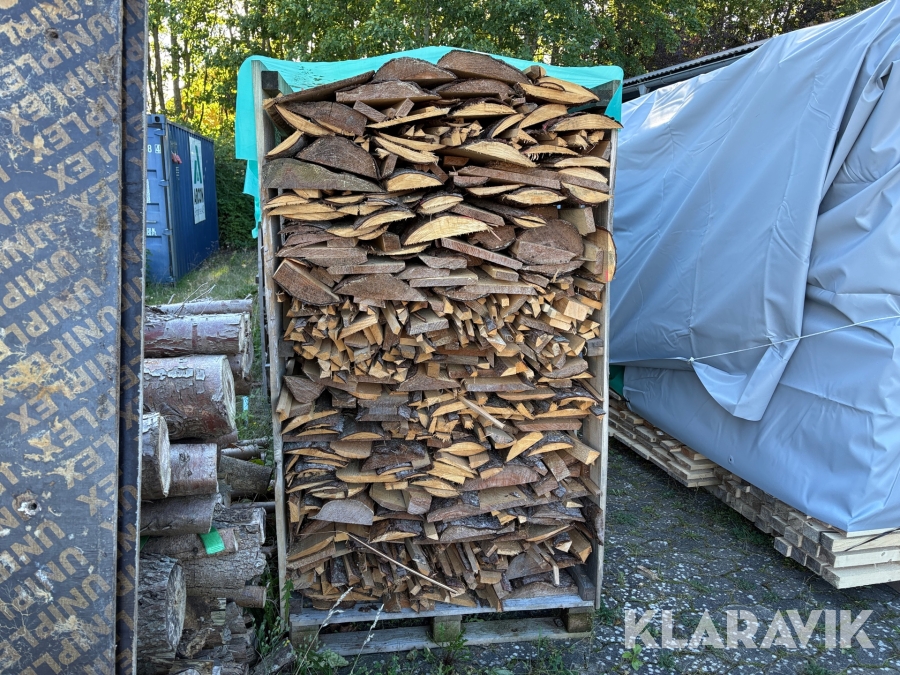 Brænde grantræ, Kalundborg, Klaravik auktioner