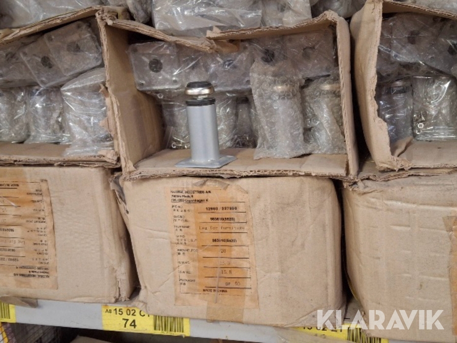 Møbelben ca 300 styk