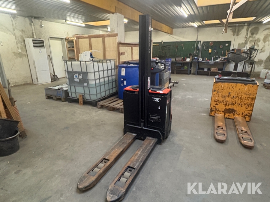 El stabler BT Staxio SWE080L