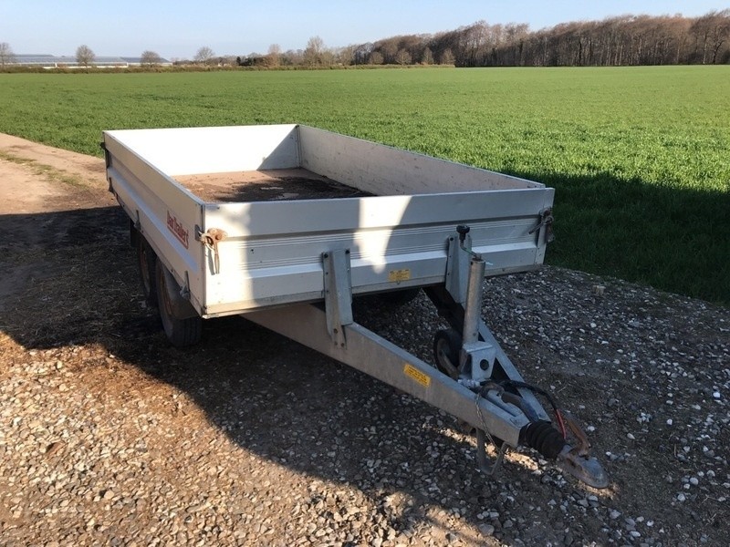 Dan Trailers
