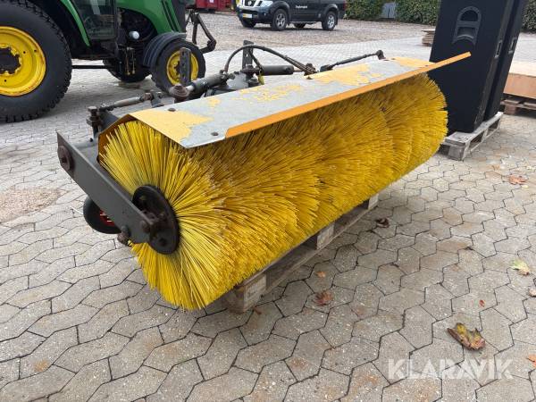 Kost til fejemaskine eller traktor