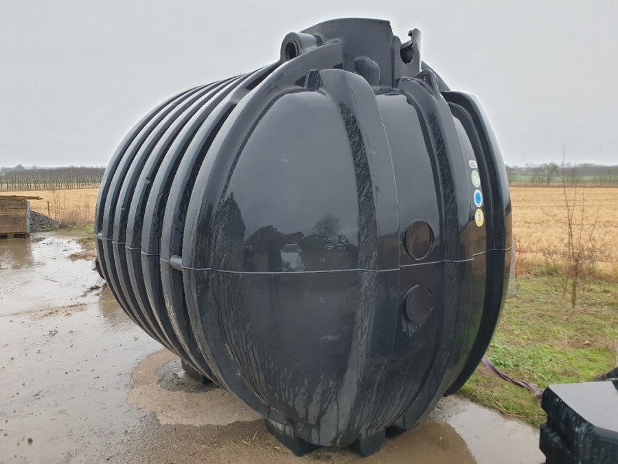 Tank