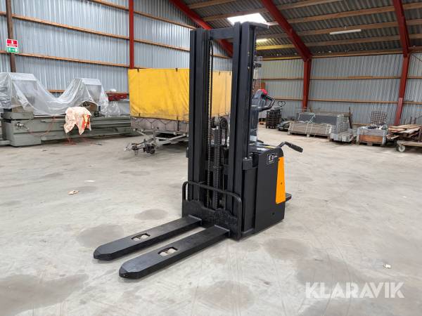 Elstabler Dan truck CDE16-ES