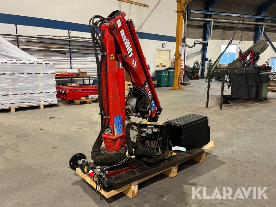 Hydraulisk kran med spil, pumpestation og støtteben Maxlift M130