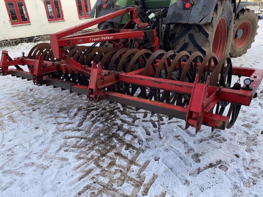 Klaravik Auktioner | Frontpakker 4 meter / 85 cm ringe