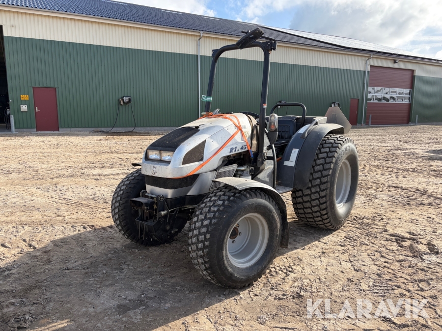 Traktor Lamborghini R1.45