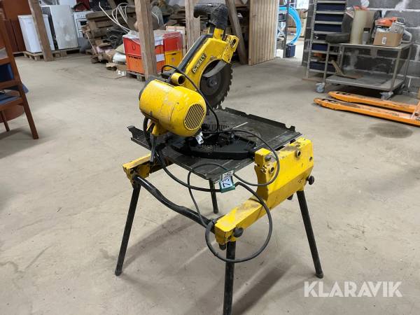 Rundsav DeWalt DW 743