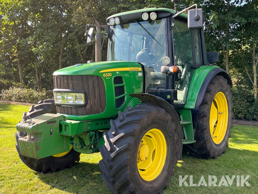 Traktor John deere 6330
