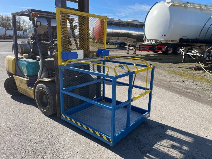 Mandskabskurv til truck