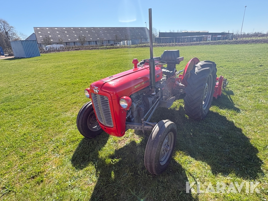 Veterantraktor Massey Ferguson 35 med SB 165 stennedlægningsfræser