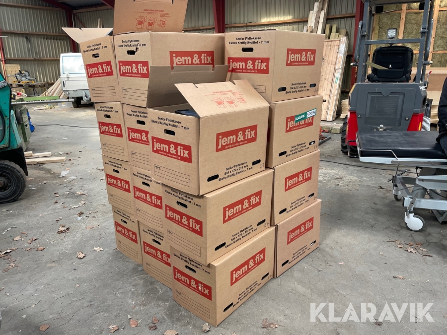 Sorteringskasser 23 flyttekasser fyldt