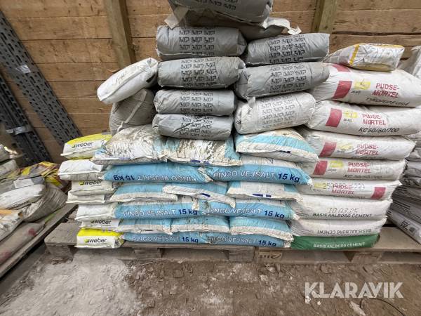 Byggematerialer blandet parti med gulvspartel, vejsalt, mørtel, cement og elementbeton