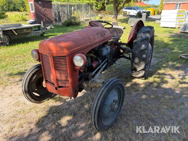Veterantraktor Massey Ferguson