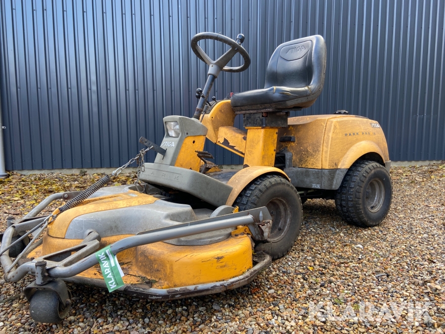 Frontklipper Stiga Park Pro 16