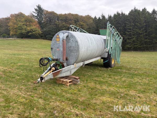 Gyllevogn JOS JOS40, 12.000 liter, med slæbeslange-/nedfældersystem