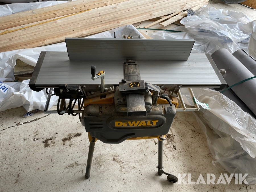 Overflade og tykkelseshøvl DeWalt D27300