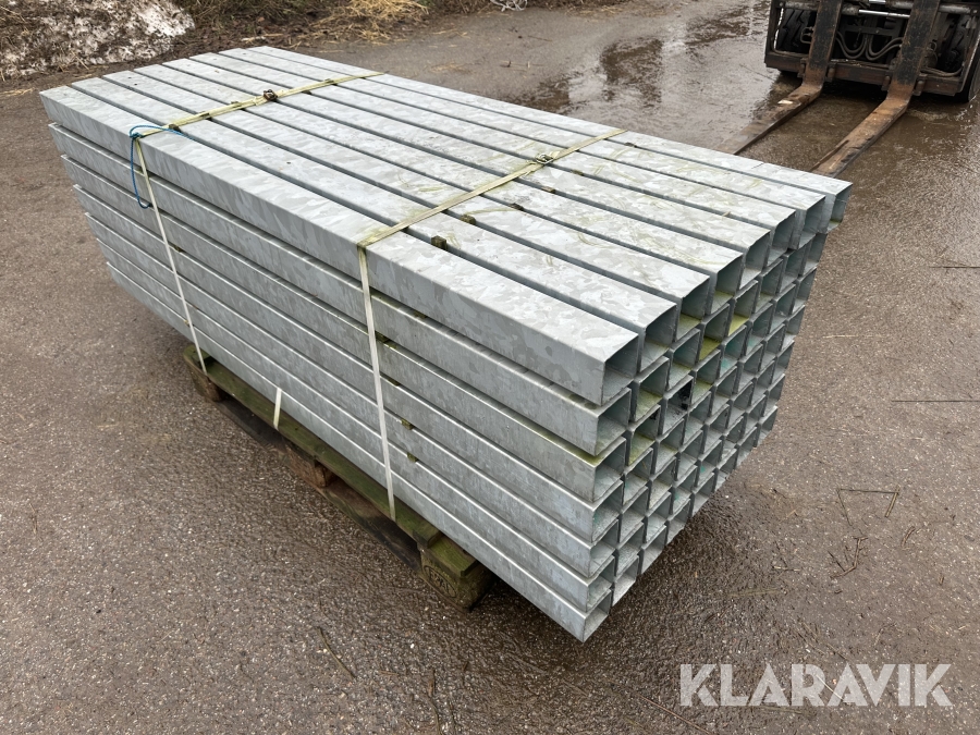 Galvaniserede stolper 56 styk. 2,0m. lange