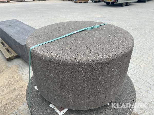 Betonbænk 1 styk 