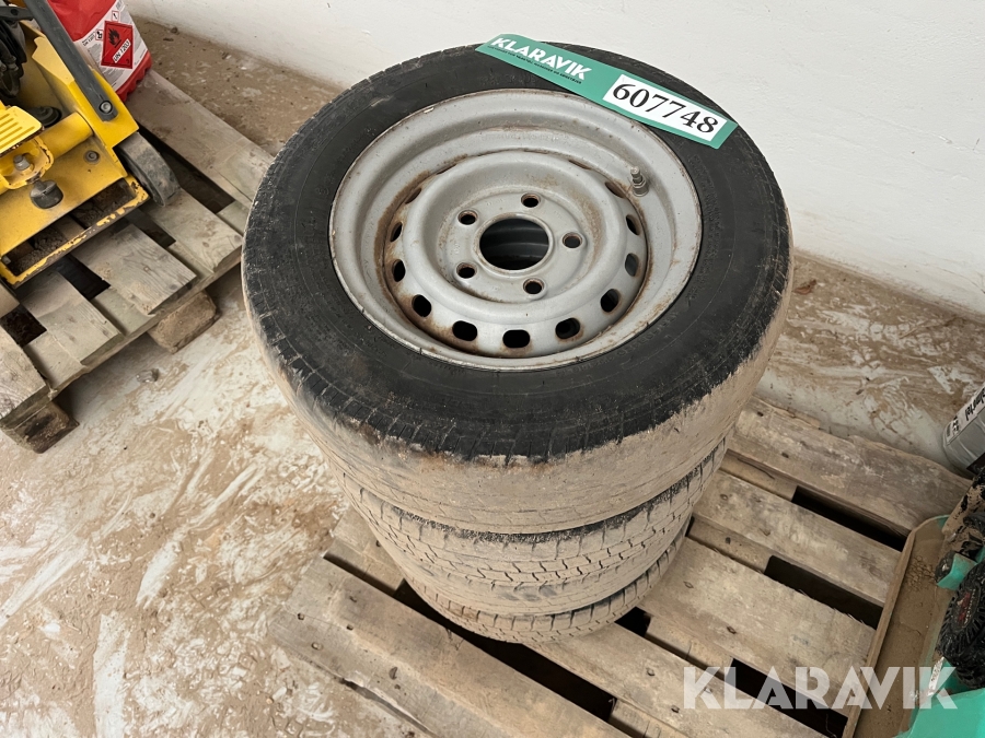 Dæk fra maskintrailer 185/60R12 - 4 styk