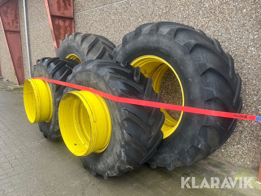 Tvillinghjul John Deere 1 sæt med låse