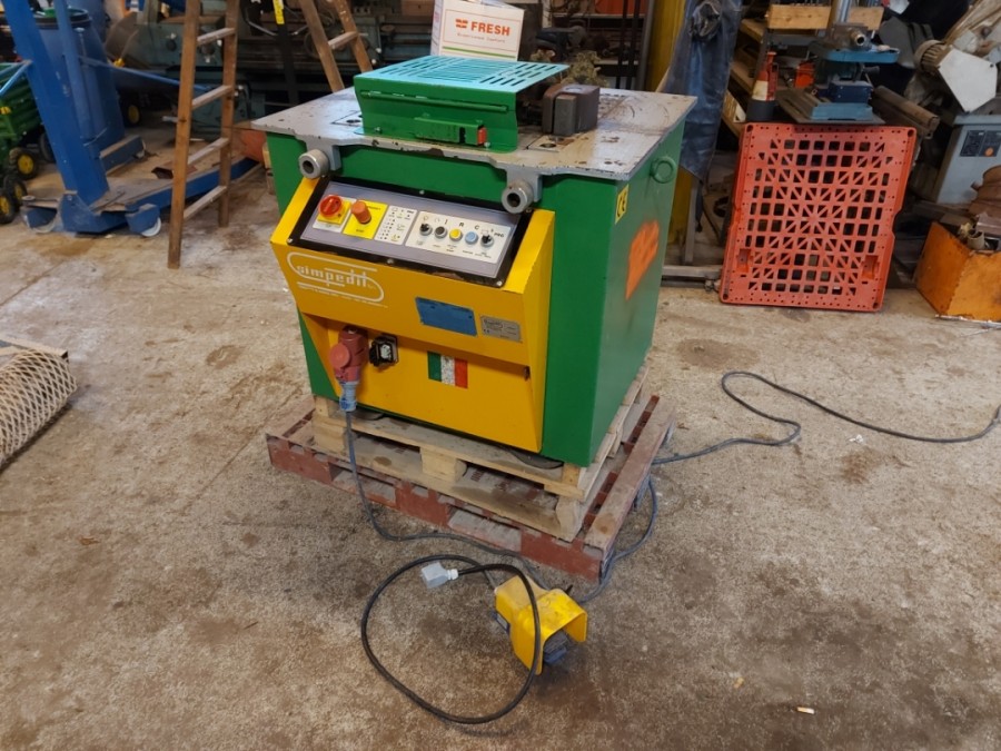 Bukkemaskine til armeringsjern