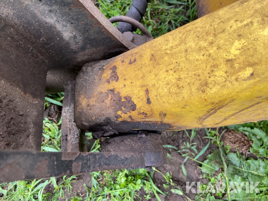 Rendegraver New Holland LB115.B