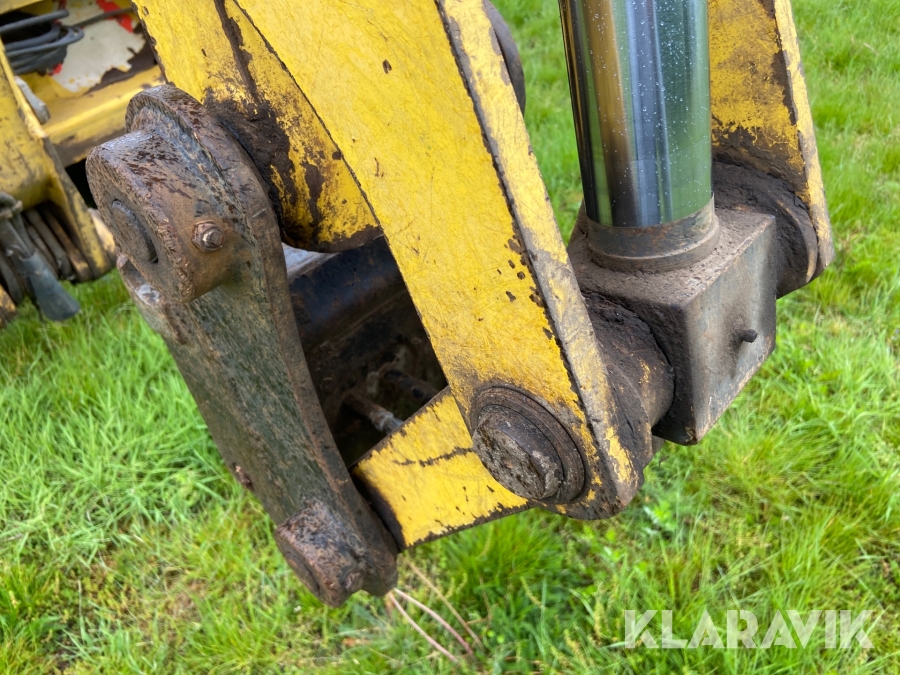 Rendegraver New Holland LB115.B