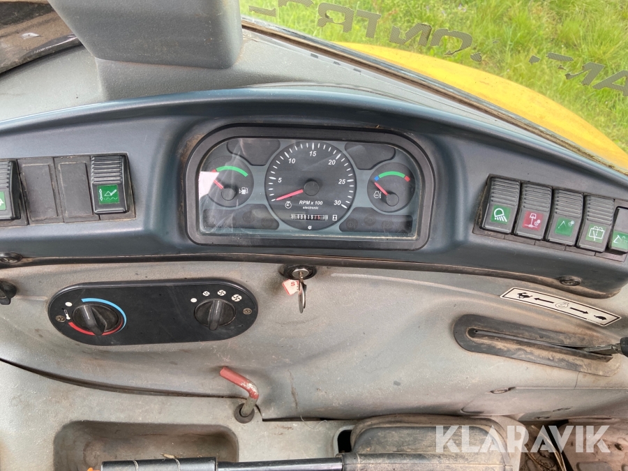 Rendegraver New Holland LB115.B