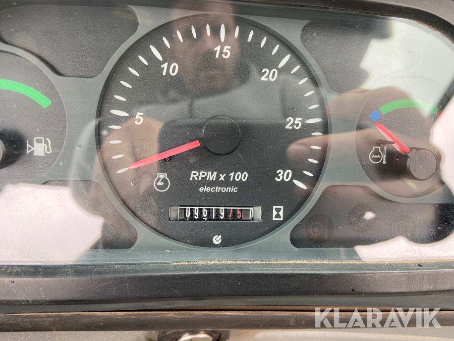 Rendegraver New Holland LB115.B