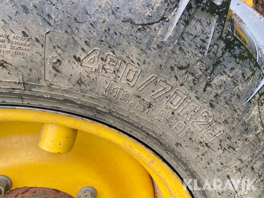 Rendegraver New Holland LB115.B