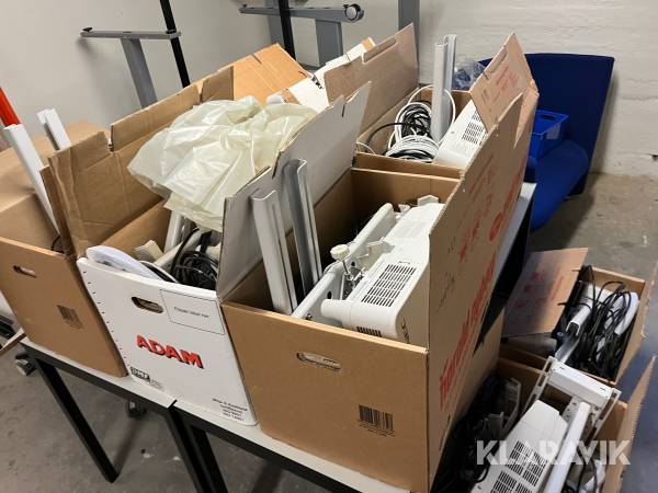 Projectore NEC UM351W 9 styk