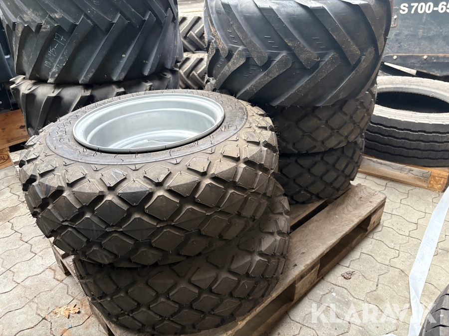 Dæk med fælge Cultor M159 4 styk + 1 dæk uden fælg