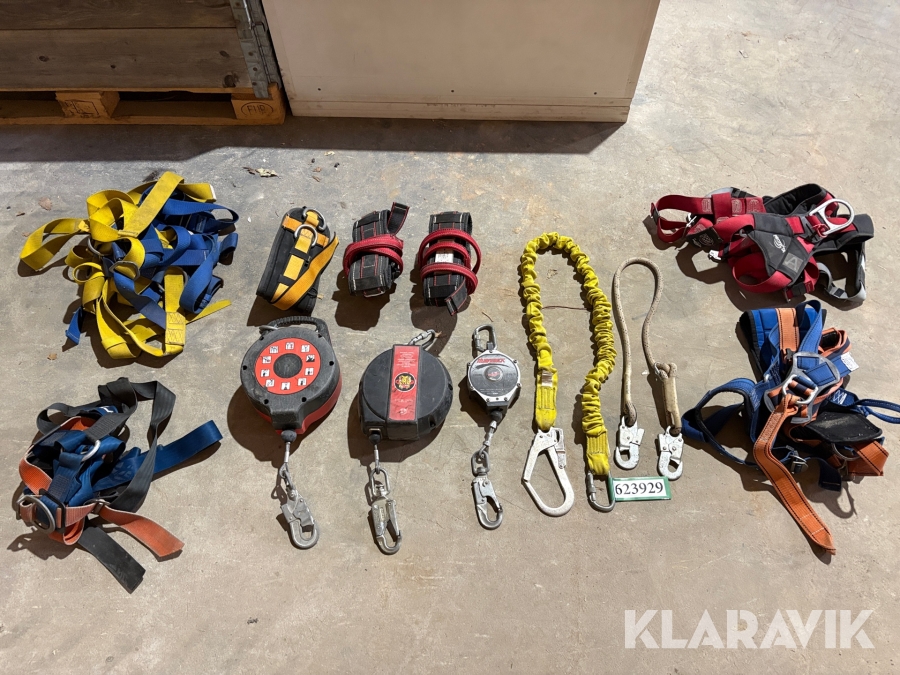 Blandet lot faldsikringsudstyr
