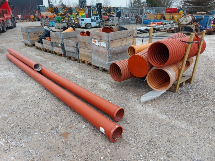 Kloakrør, fittings mm.