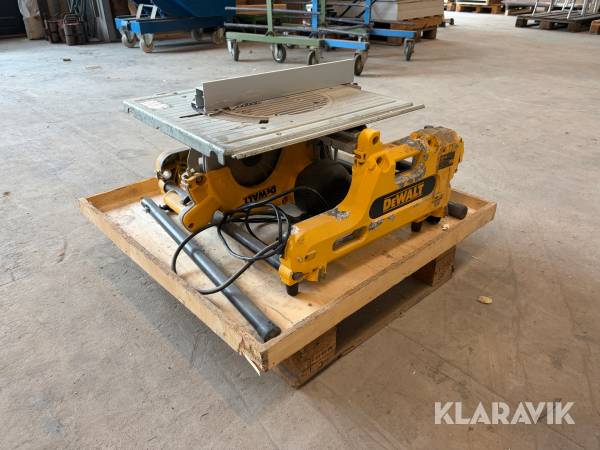 Kap/Geringssav Dewalt DW743