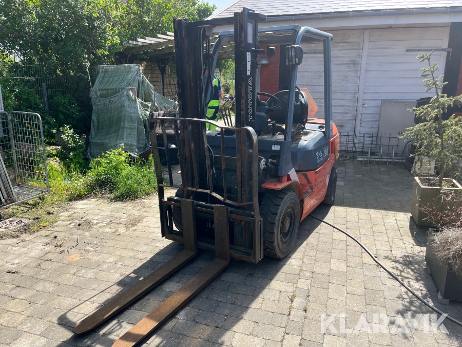 Gaffel truck Toyota 25