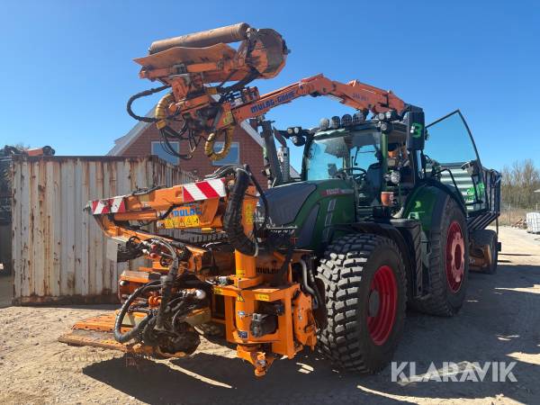 Traktor Fendt 724 Vario med armklipper/rabatklipper 