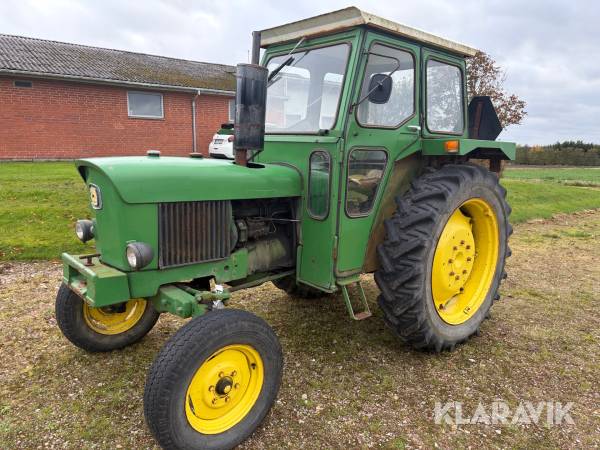 Traktor John Deere 1120