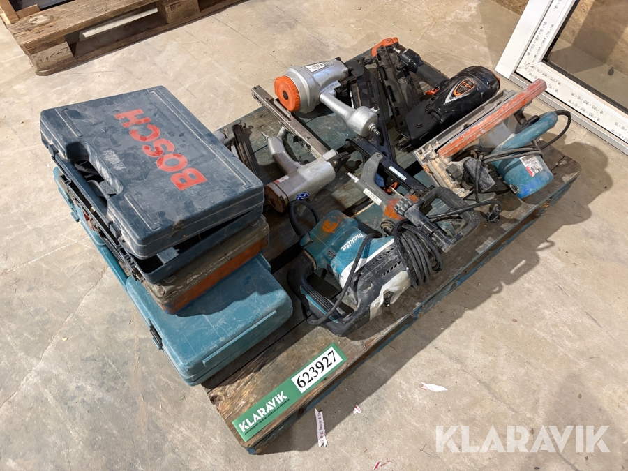 Blandet lot sømpistoler og el-værktøj