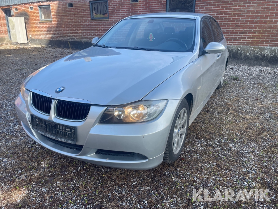Personbil BMW 320i