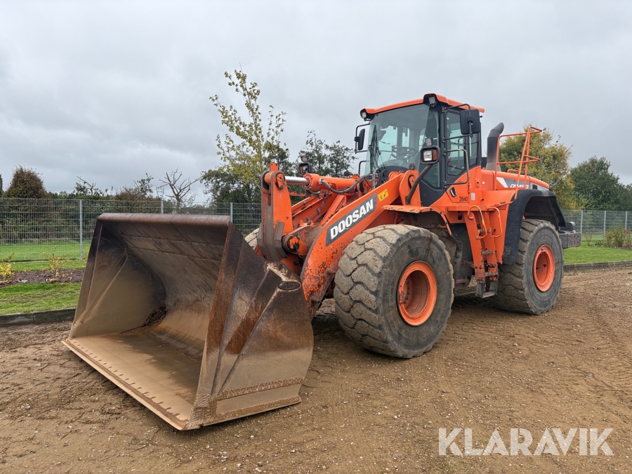 Gummiged Doosan DL420-5