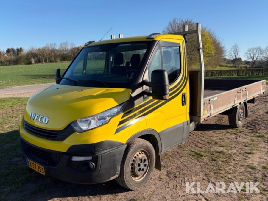 Ladvogn Iveco 35S18 3,0D WB4100 180 hk med Webasto, træk og 4150 mm lad